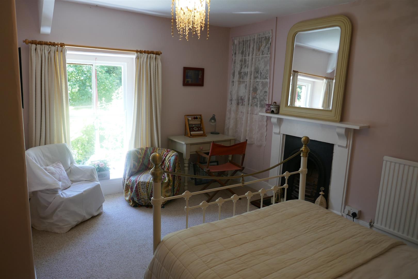 ANOTHER ROOM ASPECT